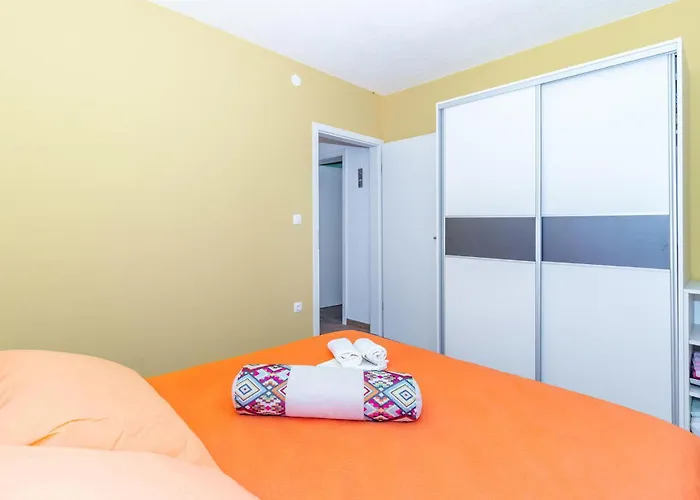 Dom wakacyjny 2 Bedroom Gorgeous In